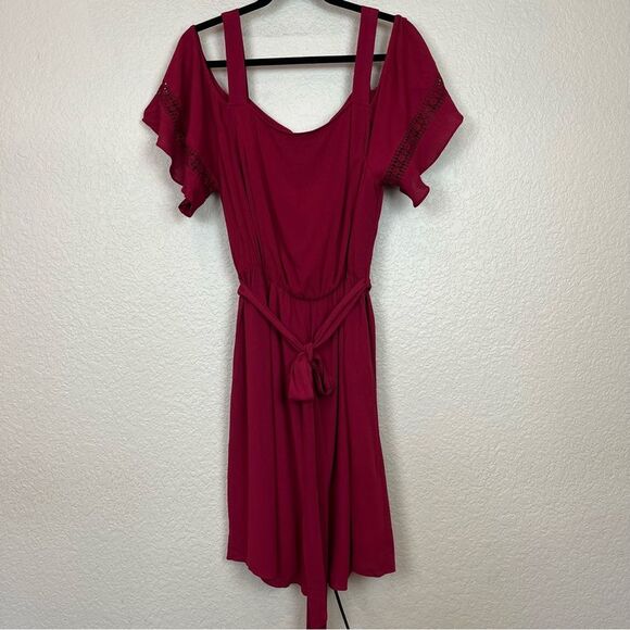 City Chic Dress Cold Shoulder Open Shoulder Dress NWT! in Rhubarb size 16 - Picture 5 of 13